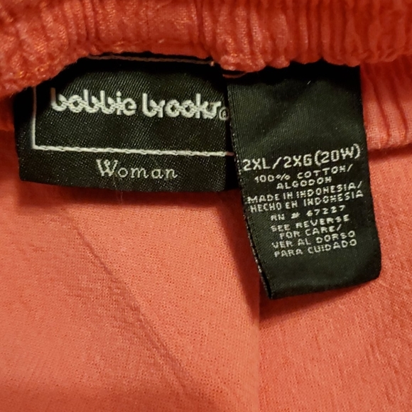 Plus size capris - Picture 2 of 3